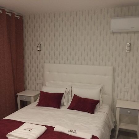 Isis Guest House Брага Екстер'єр фото